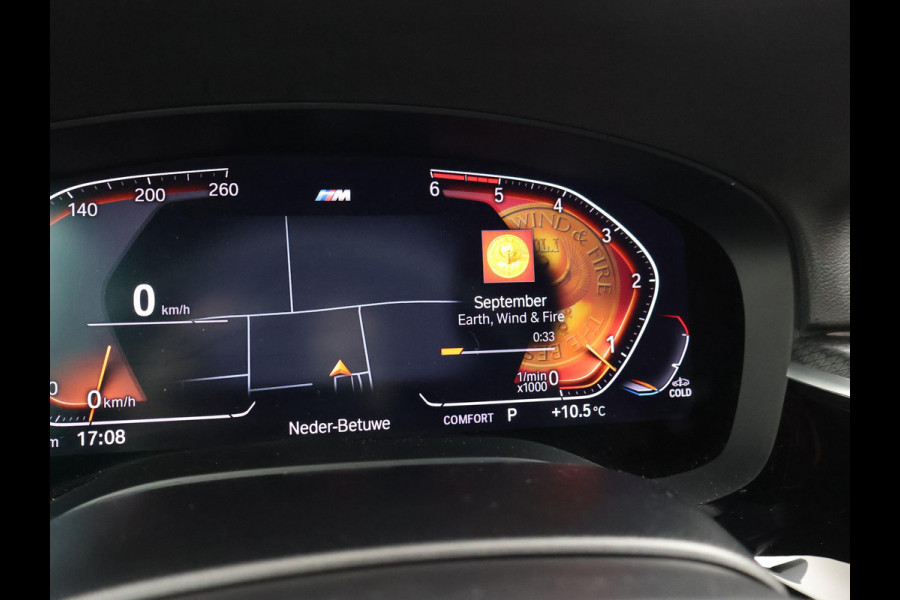 BMW 5 Serie 518D M-SPORT SEDAN + NAPPA LEDEREN COMFORTZETELS | TREKHAAK | H/K | HEAD-UP | SFEERVERLICHTING