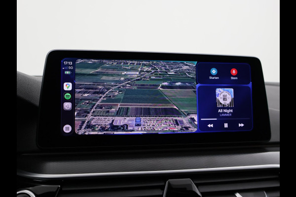 BMW 5 Serie 518D M-SPORT SEDAN + NAPPA LEDEREN COMFORTZETELS | TREKHAAK | H/K | HEAD-UP | SFEERVERLICHTING