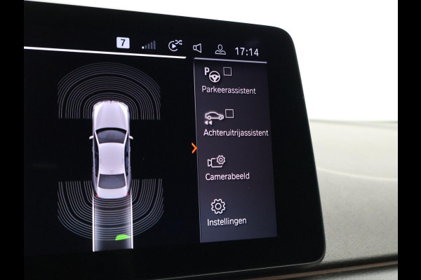 BMW 5 Serie 518D M-SPORT SEDAN + NAPPA LEDEREN COMFORTZETELS | TREKHAAK | H/K | HEAD-UP | SFEERVERLICHTING