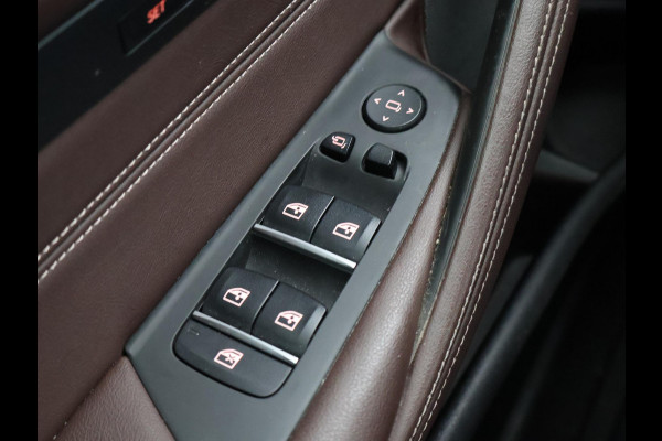 BMW 5 Serie 518D M-SPORT SEDAN + NAPPA LEDEREN COMFORTZETELS | TREKHAAK | H/K | HEAD-UP | SFEERVERLICHTING