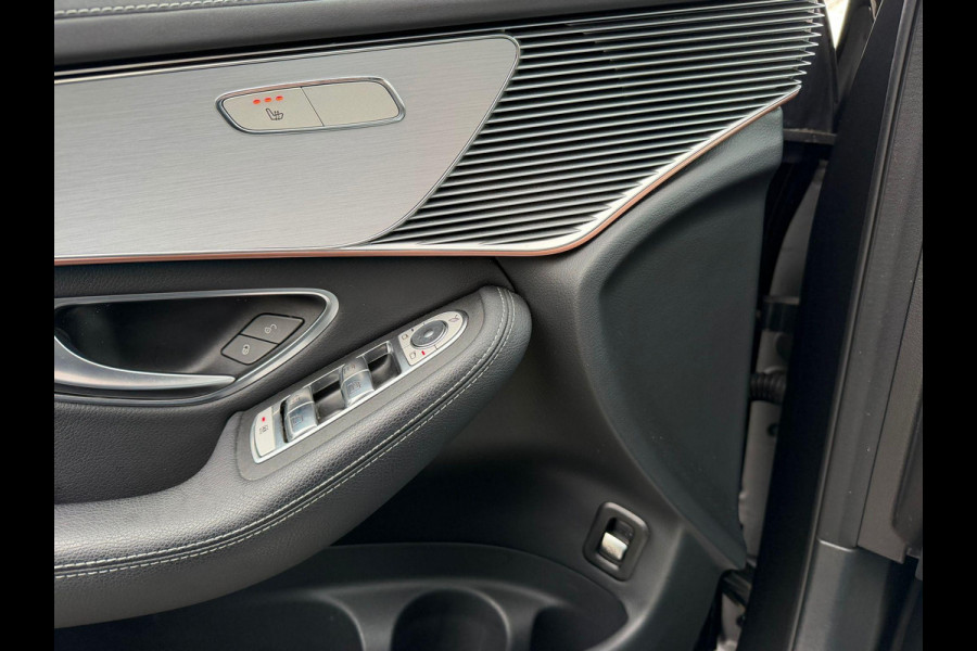 Mercedes-Benz EQC 400 4MATIC Business Solution AMG 80 kWh VAN: €37.900,- VOOR: €35.877,- UW EINDEJAARSVOORDEEL: €2.023,-| ADAPTIVE CRUISE CONTROL| ELEK. ACHTERKLEP| CAMERA