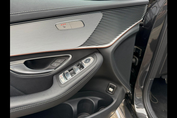 Mercedes-Benz EQC 400 4MATIC Business Solution AMG 80 kWh VAN: €37.900,- VOOR: €35.877,- UW EINDEJAARSVOORDEEL: €2.023,-| ADAPTIVE CRUISE CONTROL| ELEK. ACHTERKLEP| CAMERA