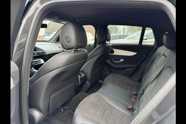 Mercedes-Benz EQC 400 4MATIC Business Solution AMG 80 kWh VAN: €37.900,- VOOR: €35.877,- UW EINDEJAARSVOORDEEL: €2.023,-| ADAPTIVE CRUISE CONTROL| ELEK. ACHTERKLEP| CAMERA