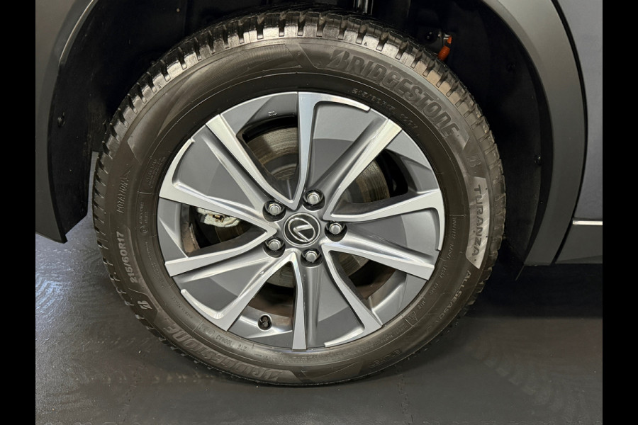 Lexus UX 300e Business Line 73 kWh | 1927KM | Nieuwe Auto | 06-2025 | Camera | Alcantara | SOH 100%