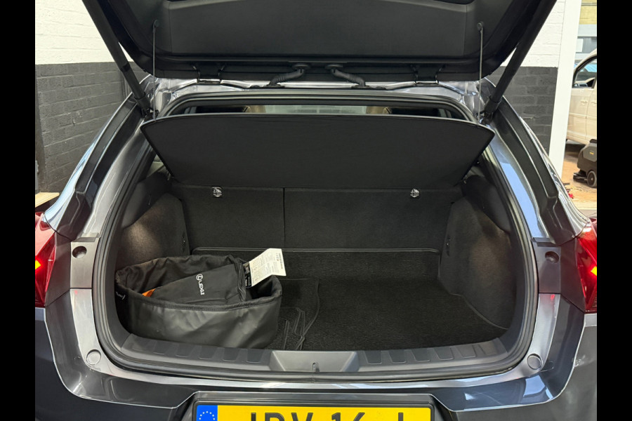 Lexus UX 300e Business Line 73 kWh | 1927KM | Nieuwe Auto | 06-2025 | Camera | Alcantara | SOH 100%