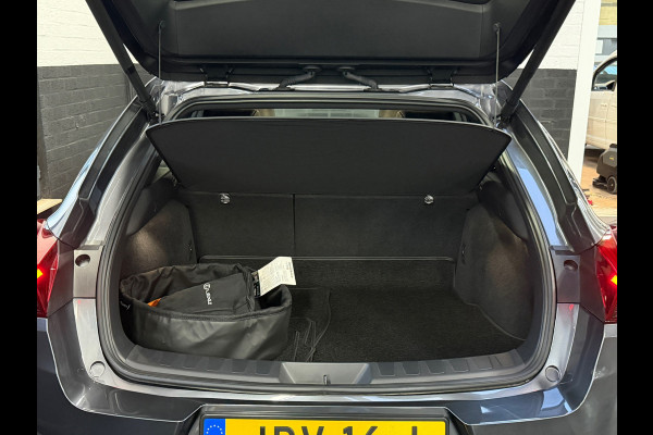 Lexus UX 300e Business Line 73 kWh | 1927KM | Nieuwe Auto | 06-2025 | Camera | Alcantara | SOH 100%