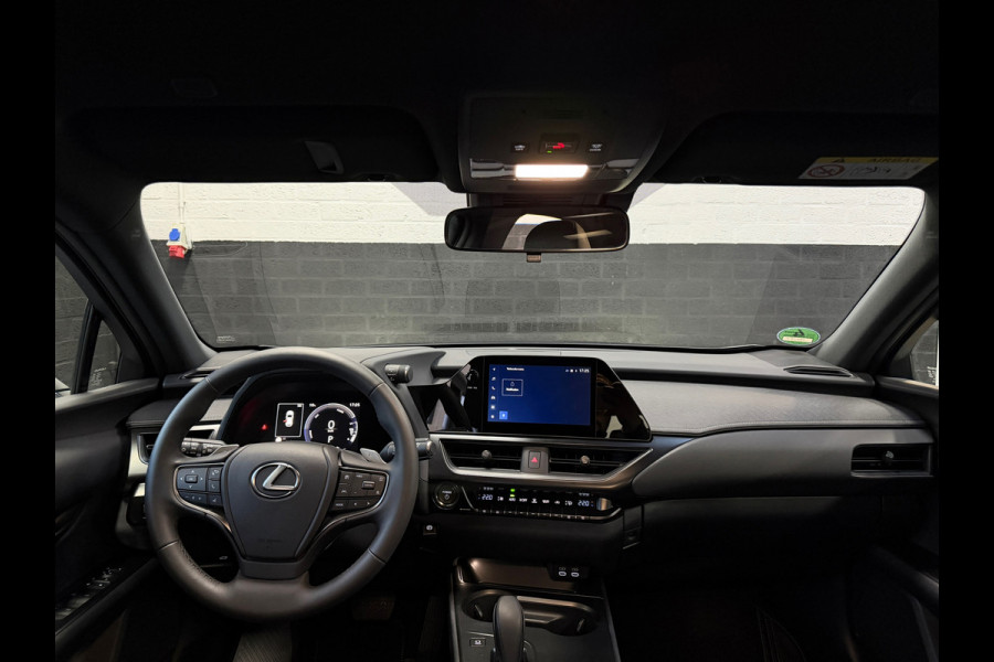 Lexus UX 300e Business Line 73 kWh | 1927KM | Nieuwe Auto | 06-2025 | Camera | Alcantara | SOH 100%