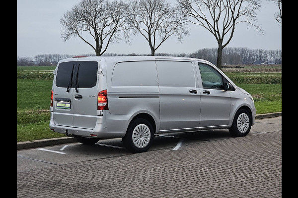 Mercedes-Benz Vito 119 CDI LED Trekhaak Parkeersensoren Automaat Airco Cruise Achterdeuren 3 Zits Euro6 190 PK!