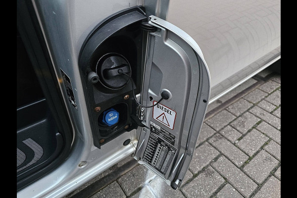 Mercedes-Benz Vito 119 CDI LED Trekhaak Parkeersensoren Automaat Airco Cruise Achterdeuren 3 Zits Euro6 190 PK!