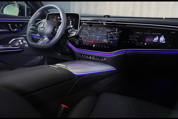 Mercedes-Benz E-Klasse 400 e 4MATIC AMG 53 Look / Hyperscreen / Massage / Burmester 4D / 360 Camera / Leder / Pano / 20 Inch