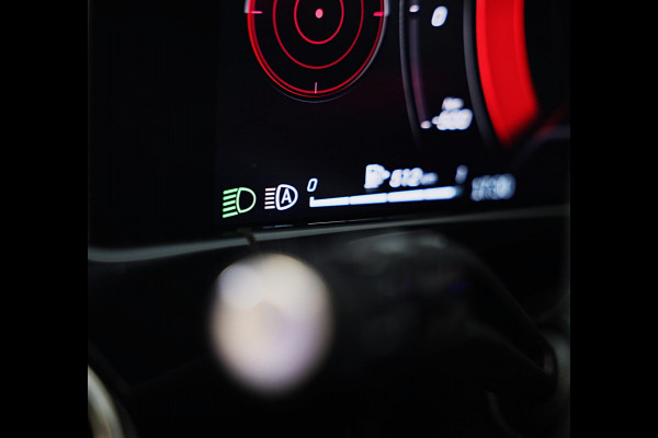 Mercedes-Benz E-Klasse 400 e 4MATIC AMG 53 Look / Hyperscreen / Massage / Burmester 4D / 360 Camera / Leder / Pano / 20 Inch