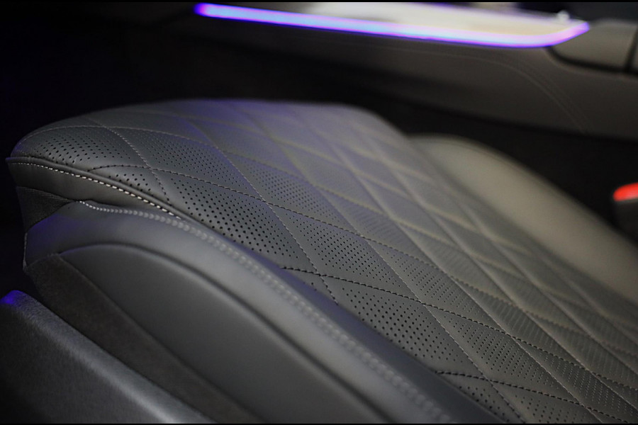 Mercedes-Benz E-Klasse 400 e 4MATIC AMG 53 Look / Hyperscreen / Massage / Burmester 4D / 360 Camera / Leder / Pano / 20 Inch