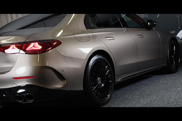 Mercedes-Benz E-Klasse 400 e 4MATIC AMG 53 Look / Hyperscreen / Massage / Burmester 4D / 360 Camera / Leder / Pano / 20 Inch
