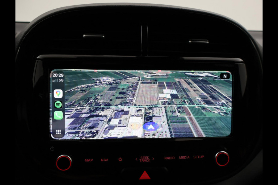 Kia e-Soul 64 kWh AUT. + HARMAN/KARDON | CAMERA | SFEERVERL. | ADAPTIVE CRUISE | STUURVERW. | STOELVERWARMING
