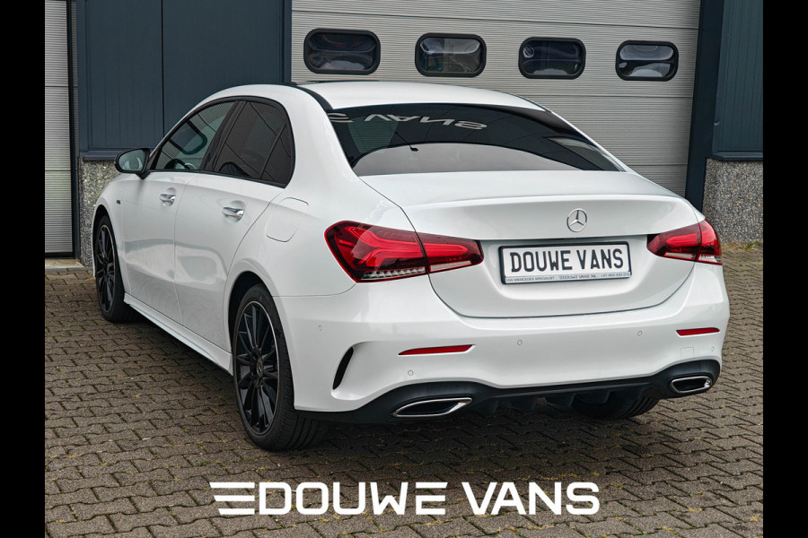 Mercedes-Benz A-Klasse 250e Sedan AMG Panorama Memory Night Pakket