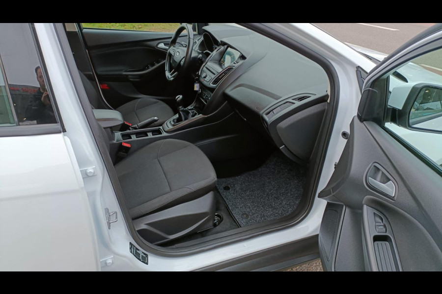 Ford FOCUS Wagon 1.0 Lease Edition