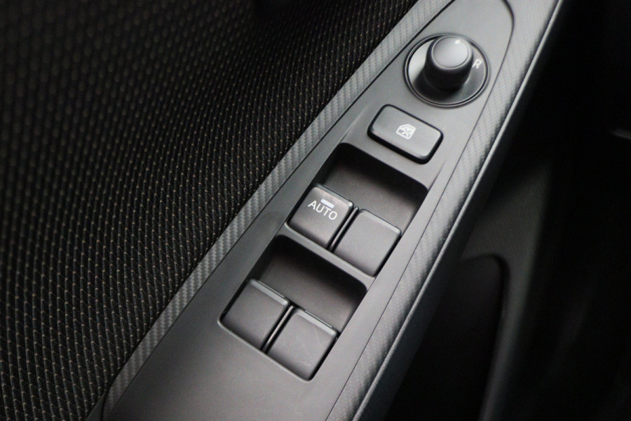Mazda 2 1.5 Skyactiv-G Style Selected Camera, Airco, Trekhaak, Apple CarPlay, Cruise, 16"