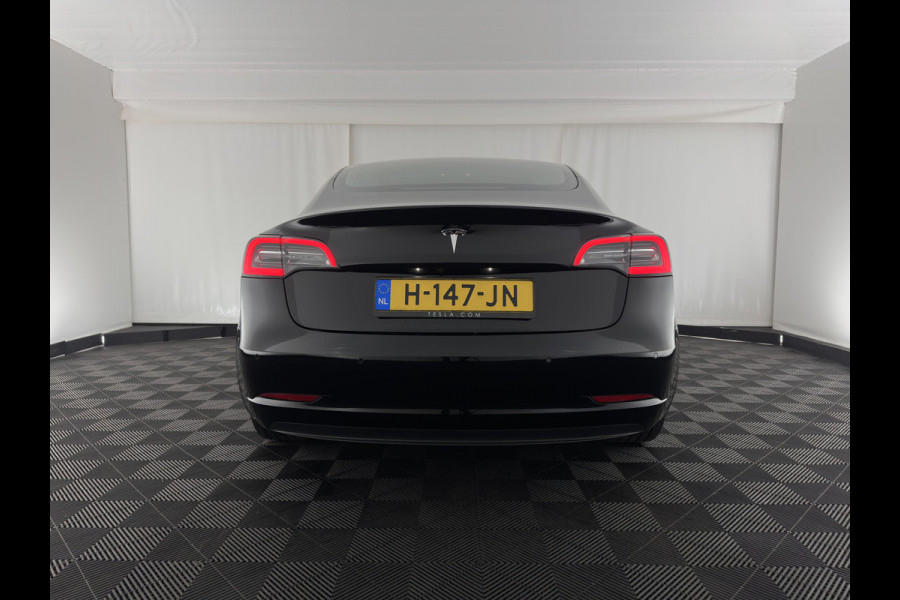 Tesla Model 3 Standard RWD Plus 60 kWh [ 3-Fase ] {SOH-86%} (INCL-BTW) Aut. *PANO | AUTO-PILOT | LEATHER | KEYLESS | FULL-LED | MEMORY-PACK | SURROUND-VIEW | DAB | CARPLAY | DIGI-COCKPIT | LANE-ASSIST | COMFORT-SEATS | 18"ALU*