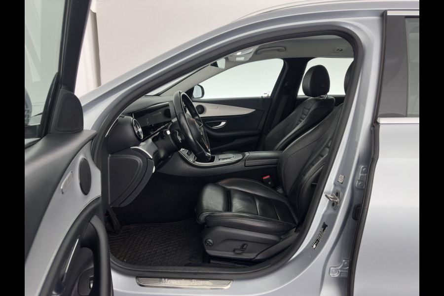 Mercedes-Benz E-Klasse Estate 300 de Luxury Line ( Plug-in ) (INCL-BTW) Aut. *LEATHER | FULL-LED | WIDESCREEN-COCKPIT | BLIND-SPOT | AMBIENT-LIGHT | HEATED-SPORTSEATS | CAMERA | DAB+ | NAVI-FULLMAP | PDC | ADAPTIVE-CRUISE | ECC | 18''ALU*