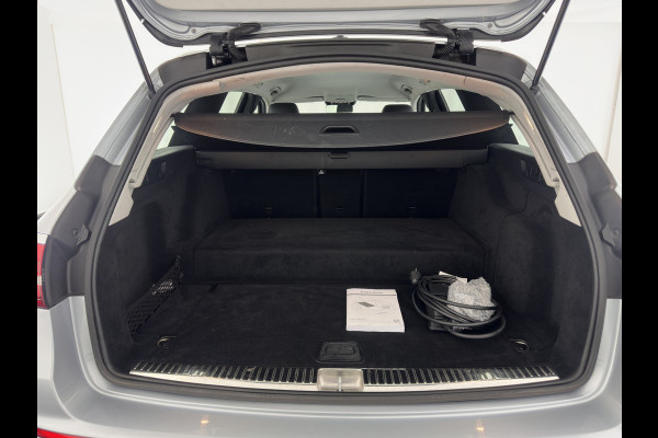 Mercedes-Benz E-Klasse Estate 300 de Luxury Line ( Plug-in ) (INCL-BTW) Aut. *LEATHER | FULL-LED | WIDESCREEN-COCKPIT | BLIND-SPOT | AMBIENT-LIGHT | HEATED-SPORTSEATS | CAMERA | DAB+ | NAVI-FULLMAP | PDC | ADAPTIVE-CRUISE | ECC | 18''ALU*