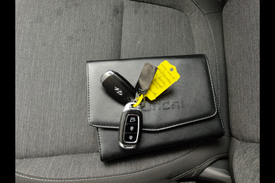 Hyundai Kona EV 64kWh SOH 100% Warmtepomp Adap.Cruise Apple Carplay Android Auto Navi Camera Pdc Fashion Privacy Glas Blind Spot Lane Assist Origineel Nederlandse Auto