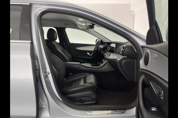 Mercedes-Benz E-Klasse Estate 300 de Luxury Line ( Plug-in ) (INCL-BTW) Aut. *LEATHER | FULL-LED | WIDESCREEN-COCKPIT | BLIND-SPOT | AMBIENT-LIGHT | HEATED-SPORTSEATS | CAMERA | DAB+ | NAVI-FULLMAP | PDC | ADAPTIVE-CRUISE | ECC | 18''ALU*