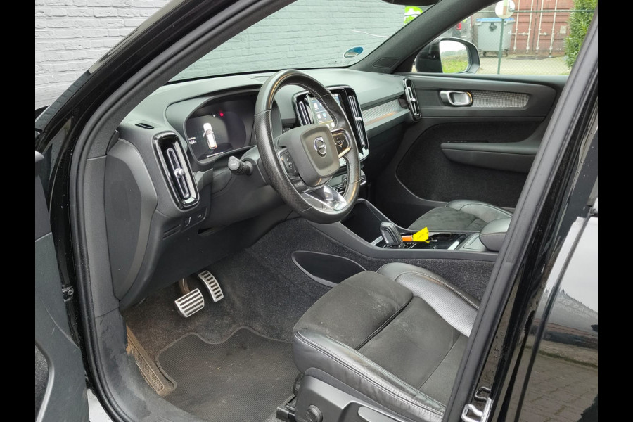 Volvo XC40 Recharge P8 AWD 408pk R-Design SOH 90% Adap.Cruise Navi Ecc Camera Apple Carplay Android Auto Pdc Stoelverwarming Lmv 19" Privacy Glas Google Maps DAB+ Origineel Nederlandse Auto Nieuwprijs  €59.825,- Export - Handel