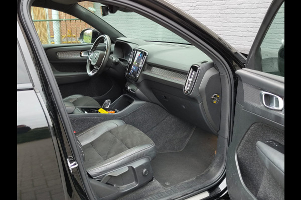 Volvo XC40 Recharge P8 AWD 408pk R-Design SOH 90% Adap.Cruise Navi Ecc Camera Apple Carplay Android Auto Pdc Stoelverwarming Lmv 19" Privacy Glas Google Maps DAB+ Origineel Nederlandse Auto Nieuwprijs  €59.825,- Export - Handel