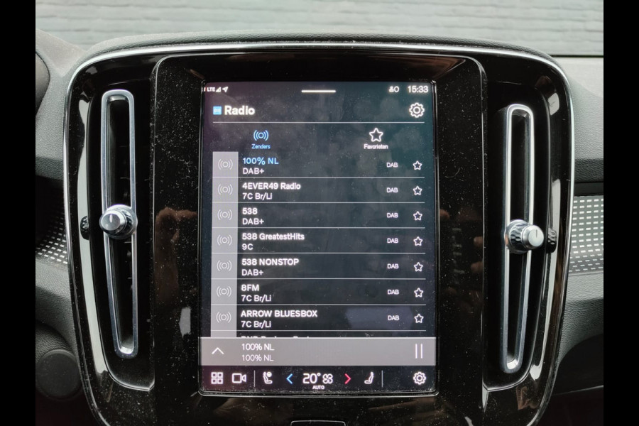 Volvo XC40 Recharge P8 AWD 408pk R-Design SOH 90% Adap.Cruise Navi Ecc Camera Apple Carplay Android Auto Pdc Stoelverwarming Lmv 19" Privacy Glas Google Maps DAB+ Origineel Nederlandse Auto Nieuwprijs  €59.825,- Export - Handel