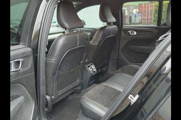 Volvo XC40 Recharge P8 AWD 408pk R-Design SOH 90% Adap.Cruise Navi Ecc Camera Apple Carplay Android Auto Pdc Stoelverwarming Lmv 19" Privacy Glas Google Maps DAB+ Origineel Nederlandse Auto Nieuwprijs  €59.825,- Export - Handel