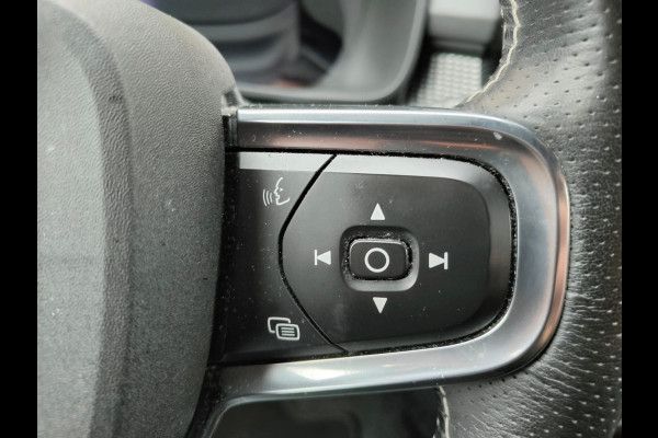 Volvo XC40 Recharge P8 AWD 408pk R-Design SOH 90% Adap.Cruise Navi Ecc Camera Apple Carplay Android Auto Pdc Stoelverwarming Lmv 19" Privacy Glas Google Maps DAB+ Origineel Nederlandse Auto Nieuwprijs  €59.825,- Export - Handel