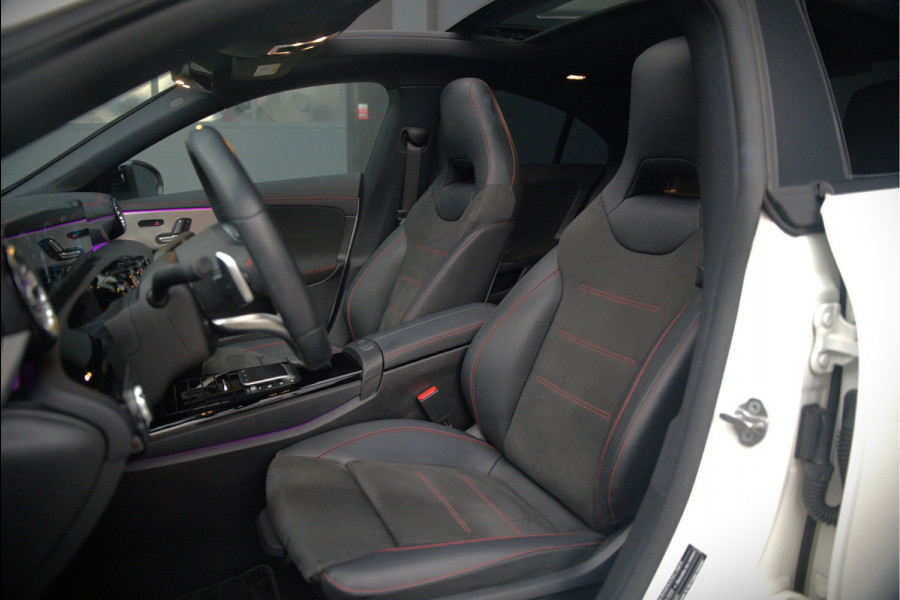 Mercedes-Benz CLA-Klasse 200 Business Solution AMG | Panoramadak | Stoelverwarming | Keyless | Memory Seats | Cruise Control | Ambiance verlichting | Camera | Parkeersensoren |