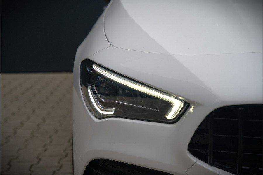 Mercedes-Benz CLA-Klasse 200 Business Solution AMG | Panoramadak | Stoelverwarming | Keyless | Memory Seats | Cruise Control | Ambiance verlichting | Camera | Parkeersensoren |