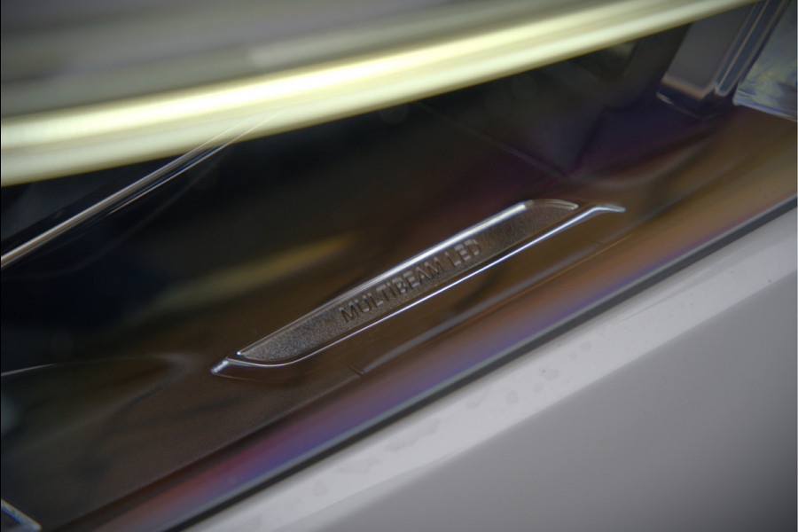 Mercedes-Benz CLA-Klasse 200 Business Solution AMG | Panoramadak | Stoelverwarming | Keyless | Memory Seats | Cruise Control | Ambiance verlichting | Camera | Parkeersensoren |