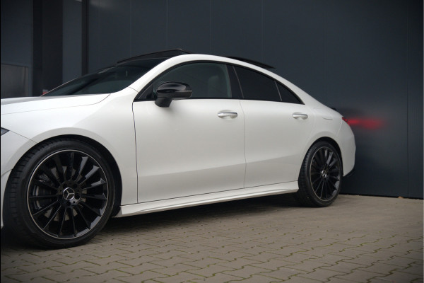 Mercedes-Benz CLA-Klasse 200 Business Solution AMG | Panoramadak | Stoelverwarming | Keyless | Memory Seats | Cruise Control | Ambiance verlichting | Camera | Parkeersensoren |