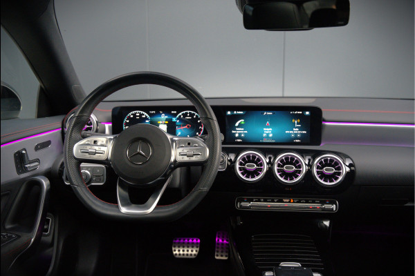Mercedes-Benz CLA-Klasse 200 Business Solution AMG | Panoramadak | Stoelverwarming | Keyless | Memory Seats | Cruise Control | Ambiance verlichting | Camera | Parkeersensoren |
