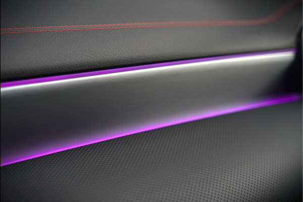 Mercedes-Benz CLA-Klasse 200 Business Solution AMG | Panoramadak | Stoelverwarming | Keyless | Memory Seats | Cruise Control | Ambiance verlichting | Camera | Parkeersensoren |