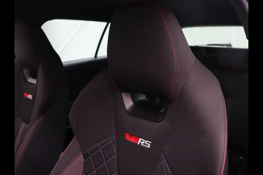 Škoda Octavia 2.0 TSI RS | 245pk | Trekhaak | Stoelverwarming | Adaptive cruise | Camera | Sfeerverlichting | Navigatie | Canton Sound | Sportstoelen | Virtual Cockpit | Full LED
