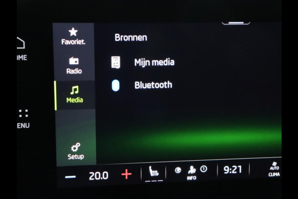 Škoda Octavia 2.0 TSI RS | 245pk | Trekhaak | Stoelverwarming | Adaptive cruise | Camera | Sfeerverlichting | Navigatie | Canton Sound | Sportstoelen | Virtual Cockpit | Full LED