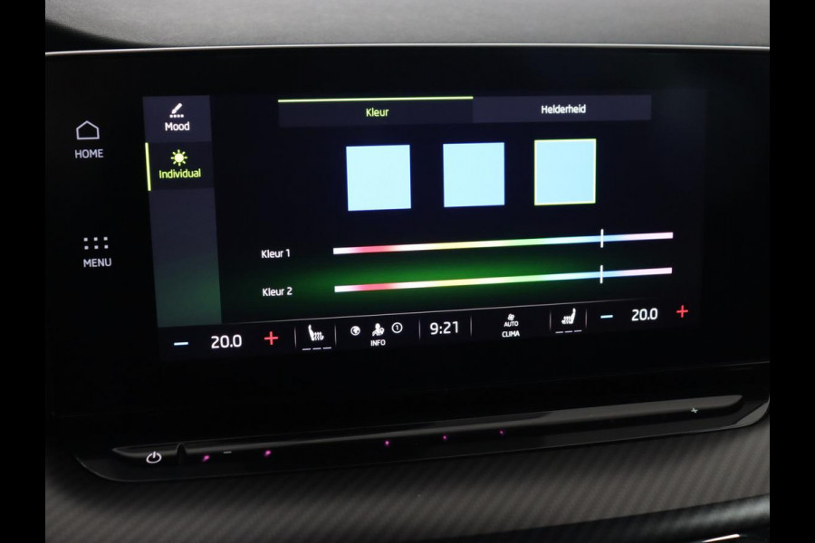 Škoda Octavia 2.0 TSI RS | 245pk | Trekhaak | Stoelverwarming | Adaptive cruise | Camera | Sfeerverlichting | Navigatie | Canton Sound | Sportstoelen | Virtual Cockpit | Full LED