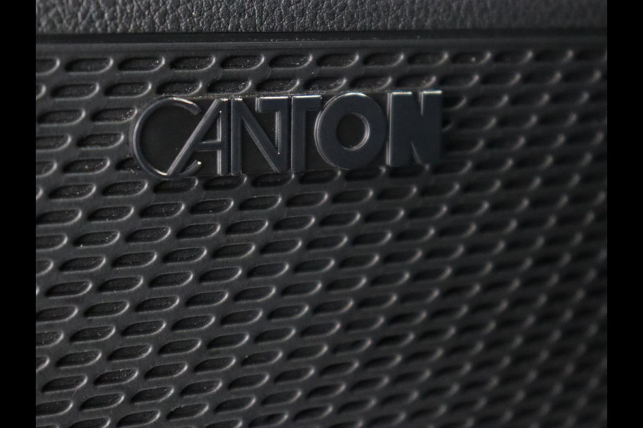 Škoda Octavia 2.0 TSI RS | 245pk | Trekhaak | Stoelverwarming | Adaptive cruise | Camera | Sfeerverlichting | Navigatie | Canton Sound | Sportstoelen | Virtual Cockpit | Full LED