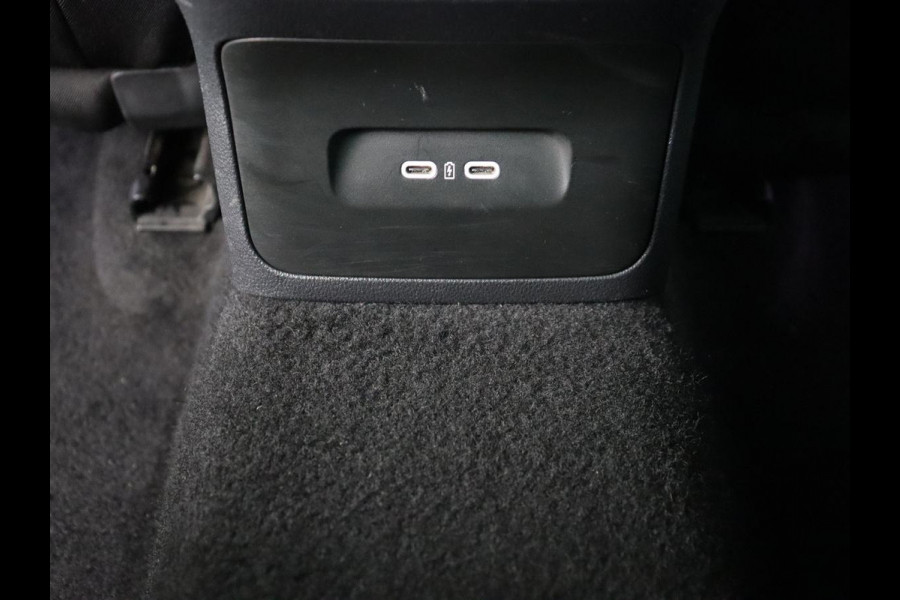 Škoda Octavia 2.0 TSI RS | 245pk | Trekhaak | Stoelverwarming | Adaptive cruise | Camera | Sfeerverlichting | Navigatie | Canton Sound | Sportstoelen | Virtual Cockpit | Full LED