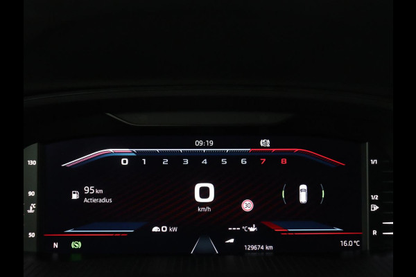 Škoda Octavia 2.0 TSI RS | 245pk | Trekhaak | Stoelverwarming | Adaptive cruise | Camera | Sfeerverlichting | Navigatie | Canton Sound | Sportstoelen | Virtual Cockpit | Full LED
