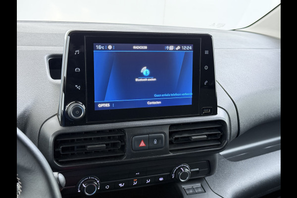 Peugeot Partner T 111PK BENZINE 3-Peroons Apple Carplay Android Auto Navi Airco Cruise Control Pdc DAB Regen-Lichtsensor Premium Euro 6 Betonplex Vloer Schuifdeur Achterdeuren Geen Gezeur met Millieuzones! Zeer compleet! Marge auto, dus er komt GEEN BTW bij !