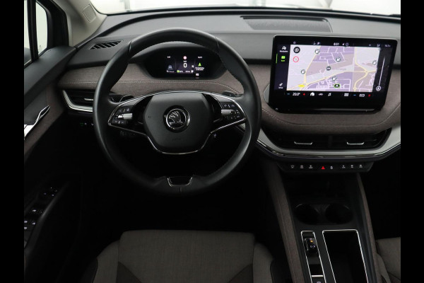 Škoda ENYAQ iV 80 | Warmtepomp | Trekhaak | Matrix LED | Adaptive cruise | Keyless | Camera | Half leder | Stuurverwarming | Memory | Navigatie | Climate control | Dodehoek detectie | Getint glas