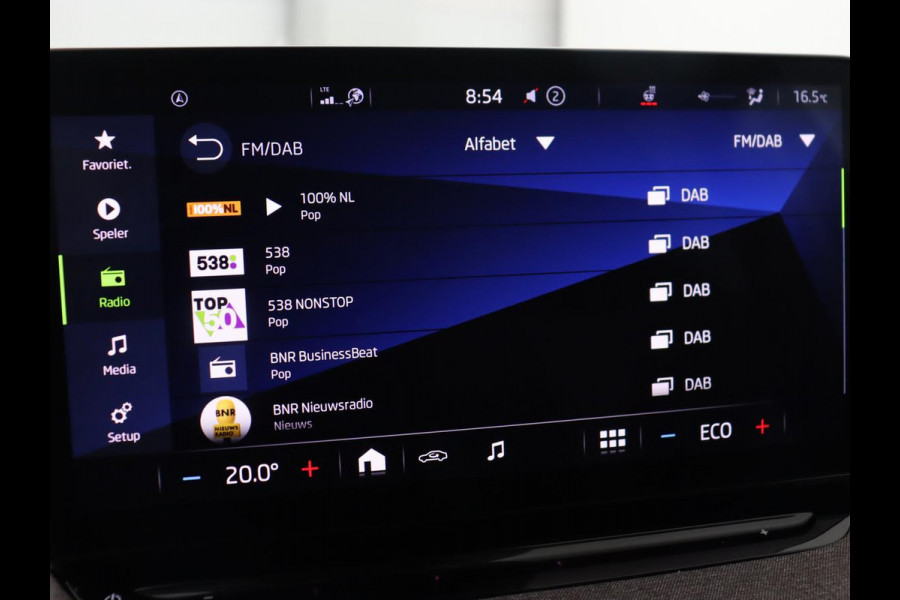 Škoda ENYAQ iV 80 | Warmtepomp | Trekhaak | Matrix LED | Adaptive cruise | Keyless | Camera | Half leder | Stuurverwarming | Memory | Navigatie | Climate control | Dodehoek detectie | Getint glas