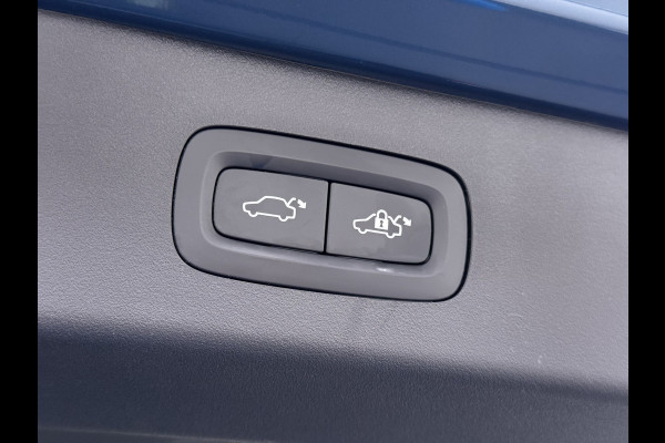 Lynk & Co 01**Gereserveerd** PHEV AUT-7 261pk Pano-Schuifdak Lmv 20" 360°Camera Apple Carplay Android Auto Adap.Cruise Navi Pdc Ecc Keyless Led Plug-In Hybri Elek.Memory.Stoel File assistent Dodehoek detector Elektrisch bedienbare achterklep Rijstrooksensor Wifi Verkeersbord detectie 425Nm koppel 3,7kw laadvermogen  1800kg Trekvermogen 1e Eigenaar Origineel Nederlandse auto!