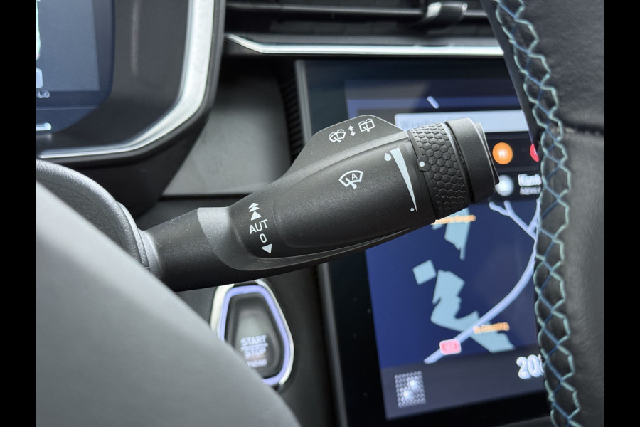 Lynk & Co 01**Gereserveerd** PHEV AUT-7 261pk Pano-Schuifdak Lmv 20" 360°Camera Apple Carplay Android Auto Adap.Cruise Navi Pdc Ecc Keyless Led Plug-In Hybri Elek.Memory.Stoel File assistent Dodehoek detector Elektrisch bedienbare achterklep Rijstrooksensor Wifi Verkeersbord detectie 425Nm koppel 3,7kw laadvermogen  1800kg Trekvermogen 1e Eigenaar Origineel Nederlandse auto!