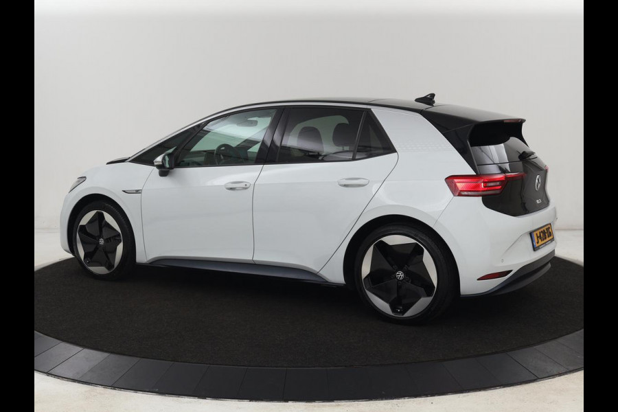 Volkswagen ID.3 First Max 58 kWh | Panoramadak | Head-Up | Stoelverwarming | Massage | Matrix LED | Adaptive cruise | 20'' | Keyless | Navigatie | Dodehoek detectie | Sfeerverlichting