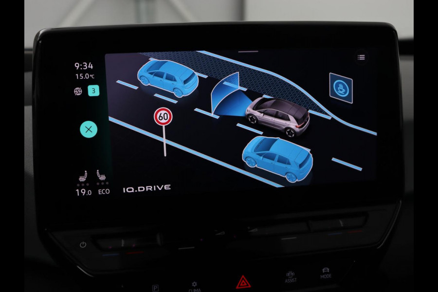 Volkswagen ID.3 First Max 58 kWh | Panoramadak | Head-Up | Stoelverwarming | Massage | Matrix LED | Adaptive cruise | 20'' | Keyless | Navigatie | Dodehoek detectie | Sfeerverlichting